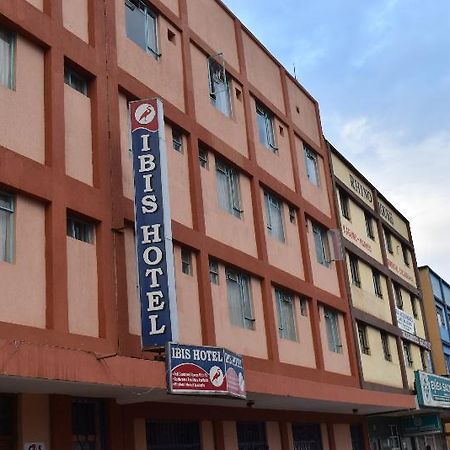 Ibis Hotel Karatina エクステリア 写真
